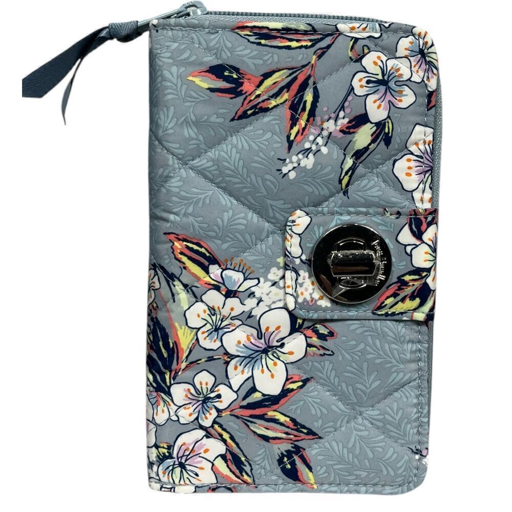 Vera Bradley Ultralight RFIS Turnlock Wallet / Cherry Blossom